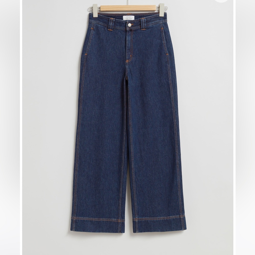 Wide High-Waist Jeans